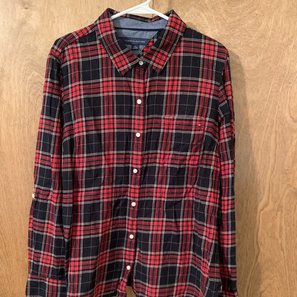 Tommy Hilfiger Women's Plaid Flannel Size Large